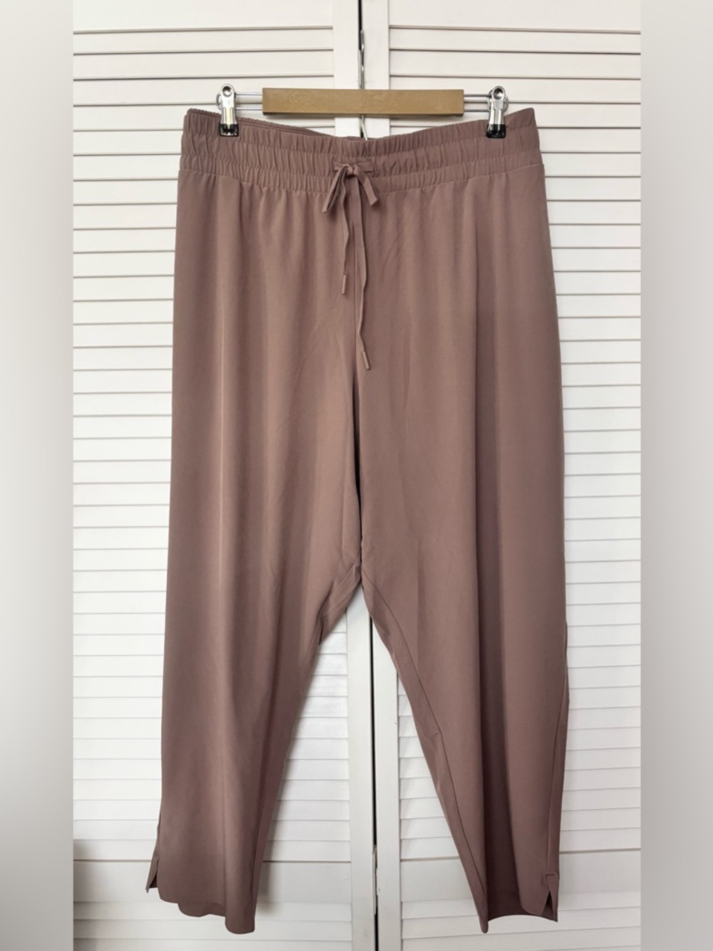 🔥All in Motion Women’s Soft Taupe/Plum Lounge Ankle Capri Pants, Size: 4X, NWT